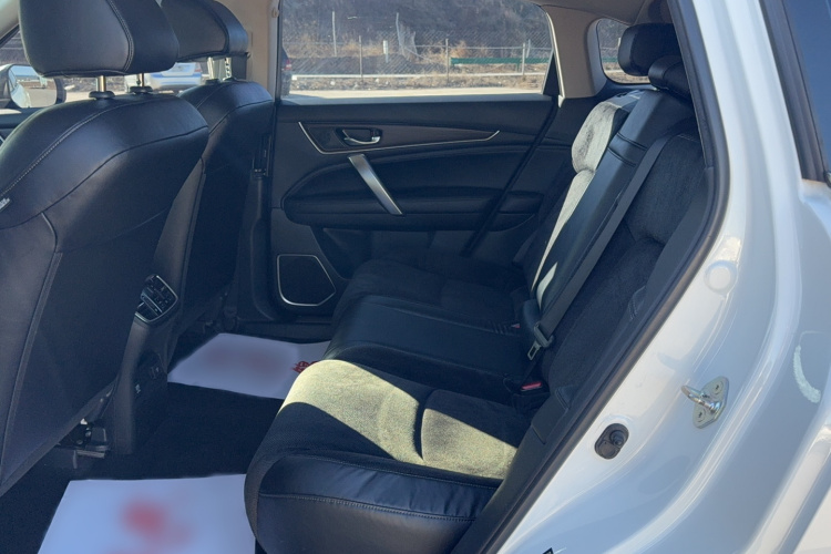 本田 冠道 2019款 240TURBO 两驱精英版中控内饰7002