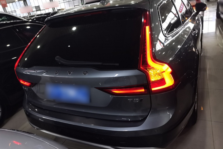 沃尔沃V90 2017款 Cross Country T5 AWD 智远版车身外观6