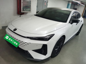 长安UNI-V 2024款 1.5T 尊贵型