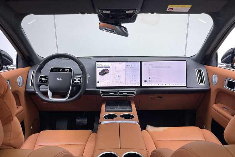 理想汽车 理想L9 2024款 Ultra中控内饰7002