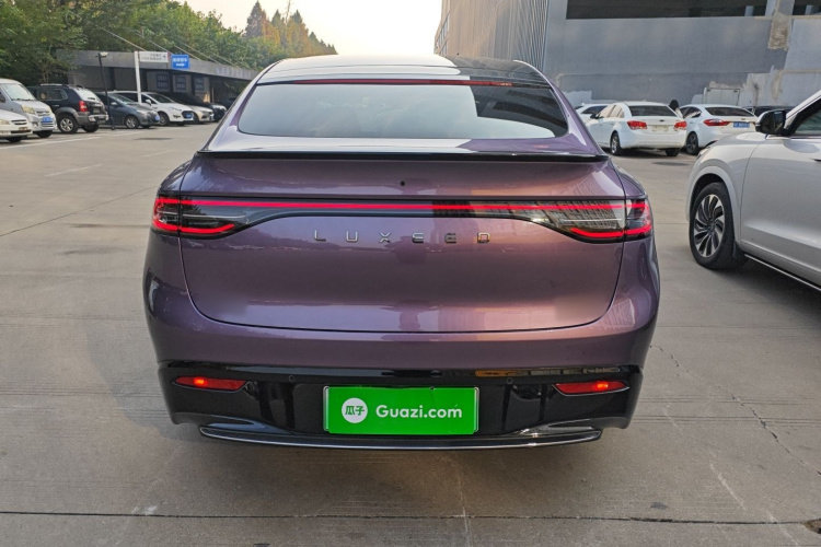 鸿蒙智行 智界R7 2024款 纯电 736km UItra车身外观6004