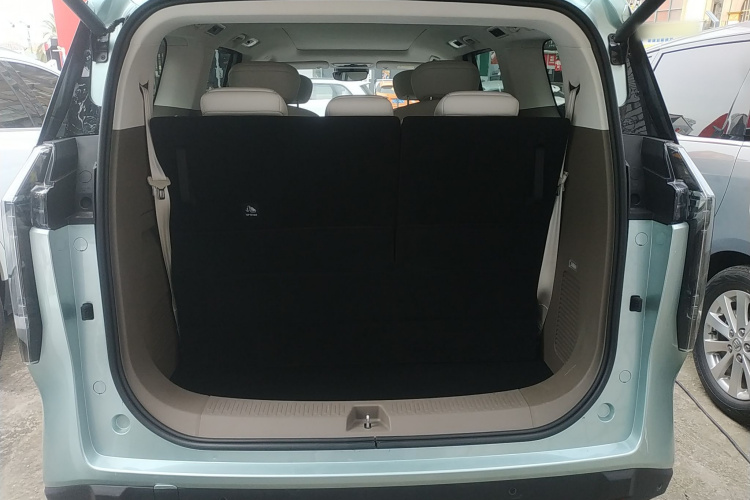 上汽大通MAXUS 大家7 2024款 605km 森林加长续航版局部细节23