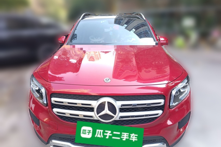 奔驰GLB 2020款 改款 GLB 200 动感型车身外观2