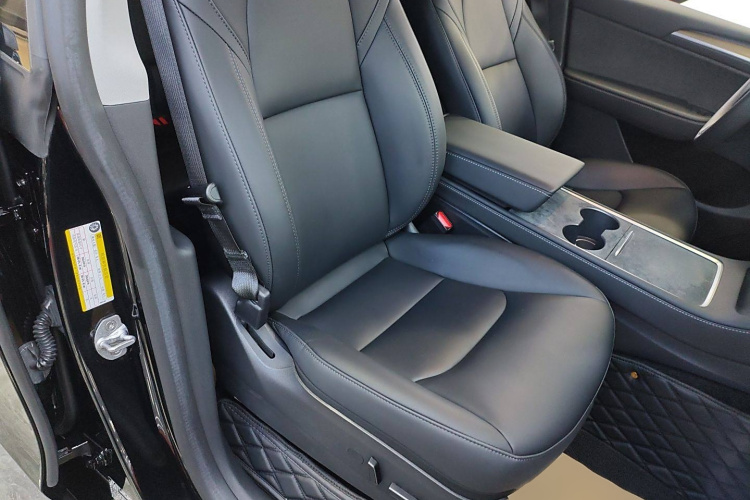 特斯拉 Model Y 2022款 改款 长续航全轮驱动版局部细节41