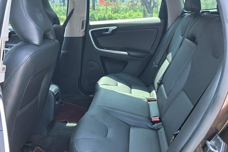 沃尔沃XC60 2017款 T5 智行升级版中控内饰7006