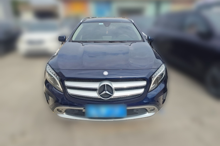 奔驰GLA 2016款 GLA 200 时尚型车身外观2