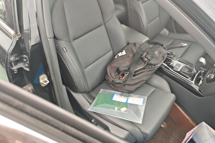 标致508 2013款 2.0L 两周年纪念 自动智享版局部细节41