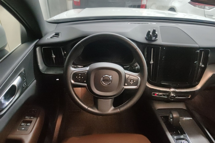 沃尔沃XC60 2024款 B5 四驱智逸豪华版局部细节13