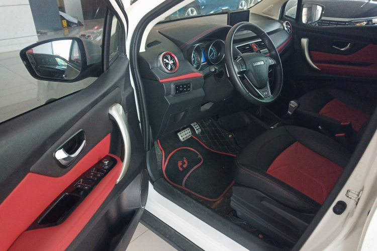 哈弗H1 2016款 改款 蓝标 1.5L AMT豪华型中控内饰7003