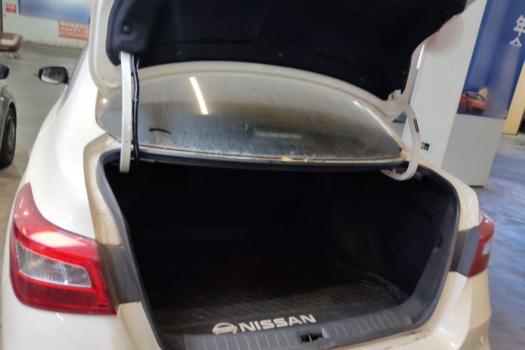 日产 轩逸 2024款 经典 1.6XE CVT舒适版局部细节23