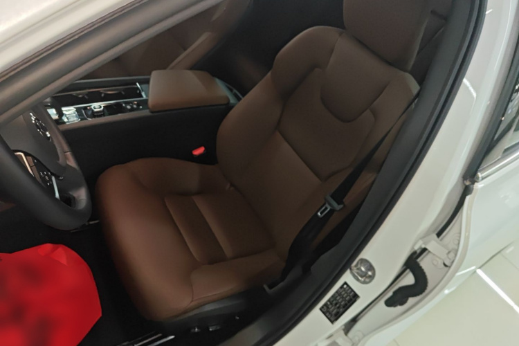 沃尔沃S60 2026款 B4 智逸豪华版中控内饰19