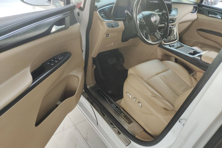 别克GL8 2021款 ES陆尊 653T 尊享型中控内饰7002