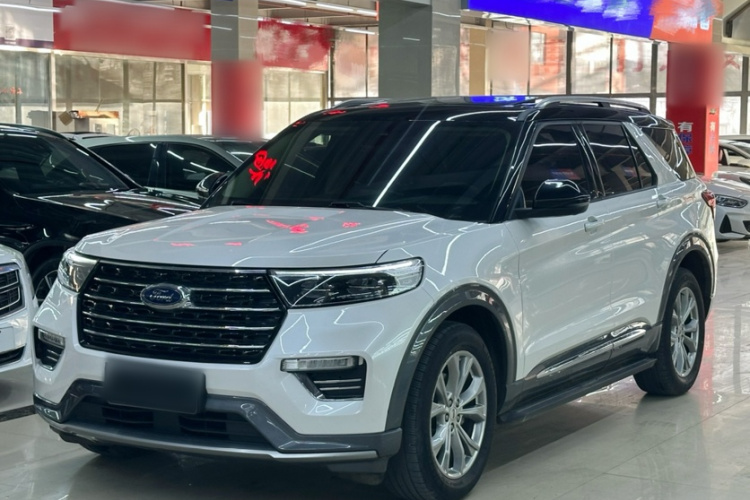 福特 探险者 2020款 EcoBoost 285 四驱风尚版 6座车身外观1