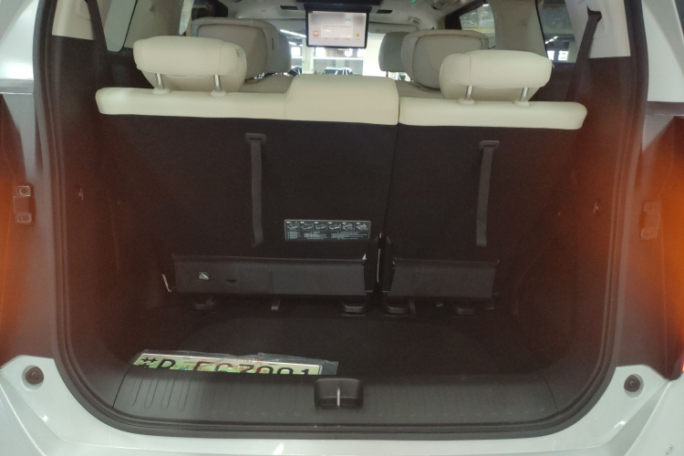 广汽传祺 传祺E9 2023款 E9 MAX机舱底盘23