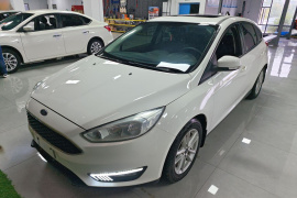 福特 福克斯 2015款 两厢 1.6L 自动风尚型