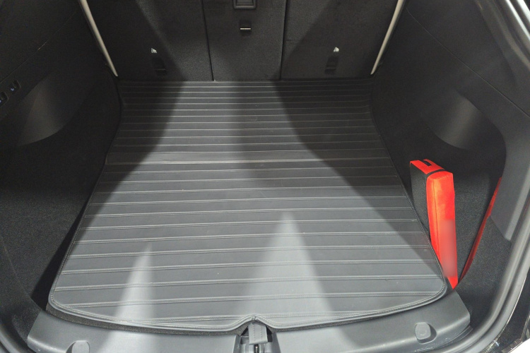 特斯拉 Model Y 2022款 改款 后轮驱动版局部细节23