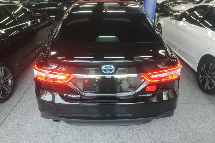 丰田 凯美瑞 2021款 双擎 2.5HG 豪华版车身外观6004