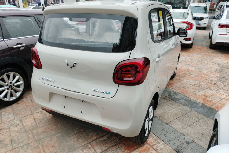 五菱汽车 宏光MINIEV 2025款 四门版 进阶款车身外观7