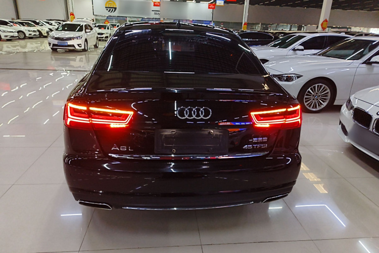 奥迪A6L 2018款 30周年年型 TFSI 进取型车身外观6