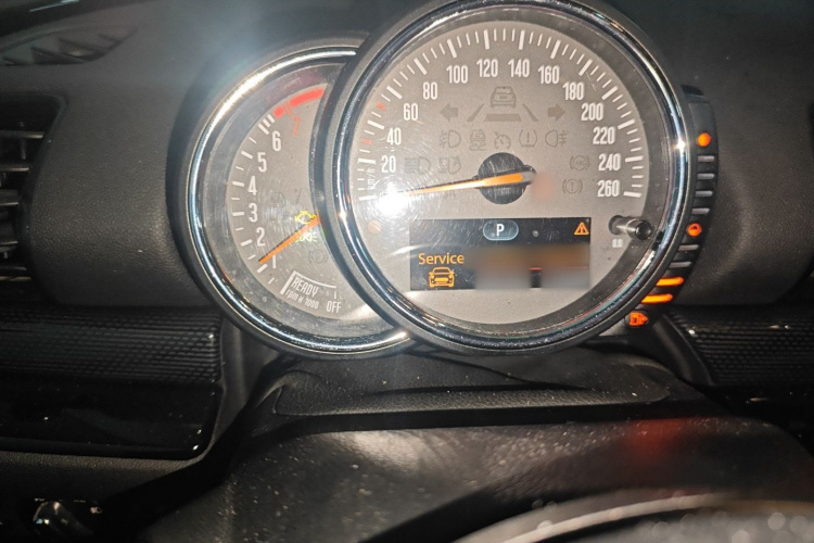 MINI Clubman 2016款 1.5T ONE 网络限量版局部细节14