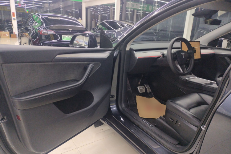 特斯拉 Model Y 2024款 后轮驱动版中控内饰20