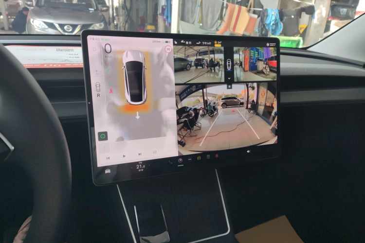 特斯拉 Model Y 2025款 后轮驱动版局部细节16