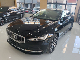 沃尔沃S90 2025款 B5 智远豪华版