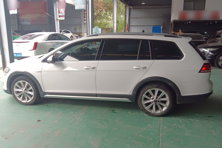 大众 高尔夫(进口) 2019款 1.8TSI 旅行版车身外观6004