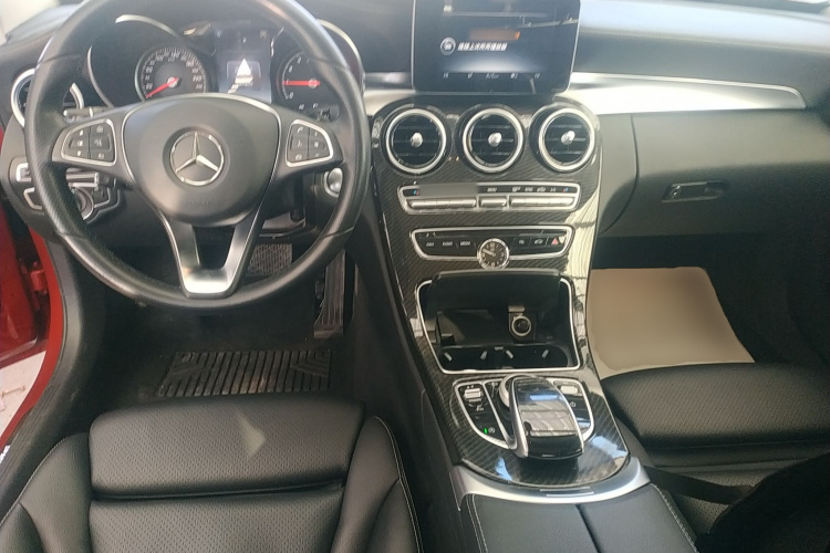 奔驰C级 2017款 改款 C 200 L 运动版中控内饰7002