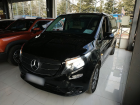 奔驰 威霆 2023款 2.0T 精英版 7座