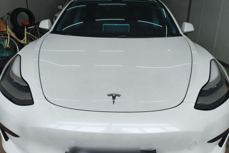 特斯拉 Model 3 2019款 标准续航后驱升级版车身外观2