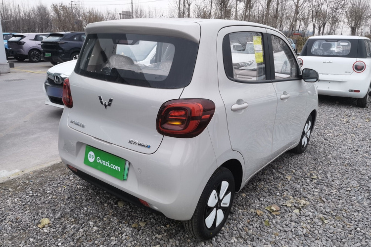 五菱汽车 宏光MINIEV 2025款 四门版 进阶款车身外观7