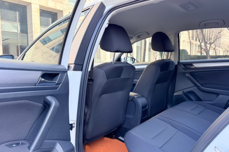 大众 宝来 2016款 1.6L 自动时尚型中控内饰7003