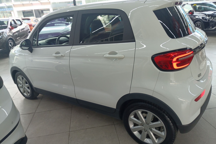 零跑汽车 零跑T03 2022款 炫晶版车身外观6003