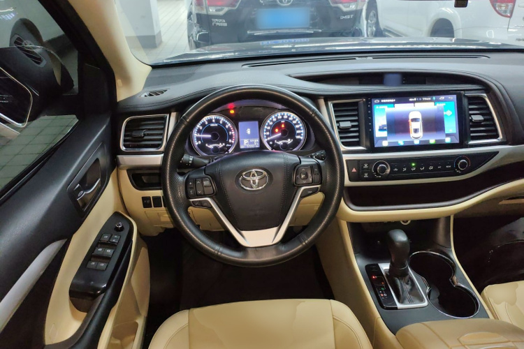 丰田 汉兰达 2018款 2.0T 四驱精英版 7座 国VI中控内饰13