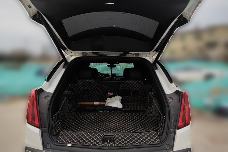 凯迪拉克XT5 2020款 28T 四驱技术型中控内饰23