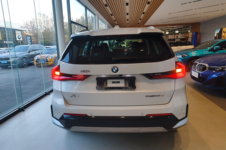 宝马X1 2023款 sDrive25Li X设计套装车身外观6