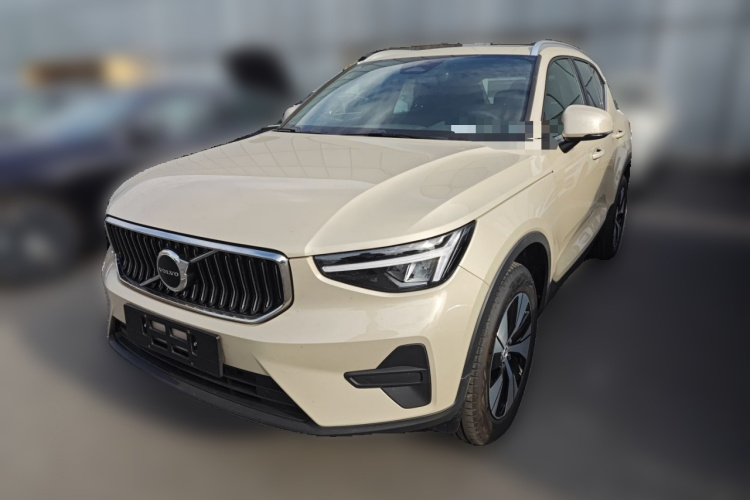 沃尔沃XC40 2025款 B3 智远豪华版车身外观1