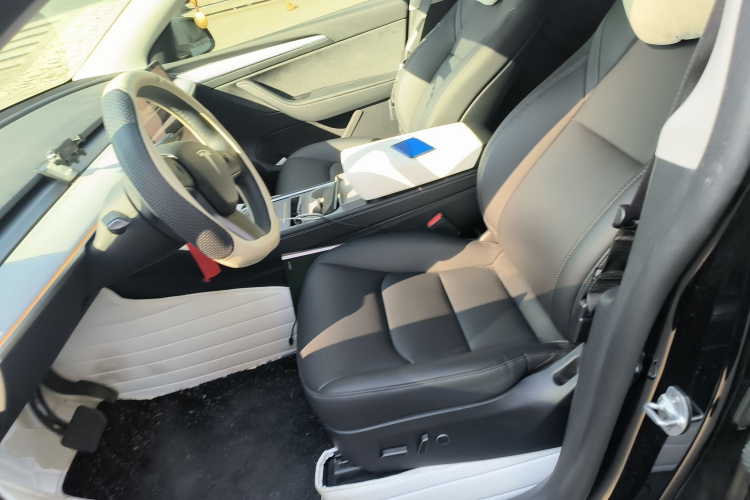 特斯拉 Model Y 2023款 后轮驱动版局部细节19