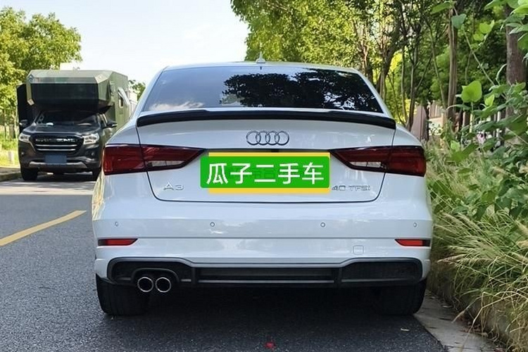 奥迪A3 2018款 30周年年型 Limousine 40 TFSI 运动型车身外观6002