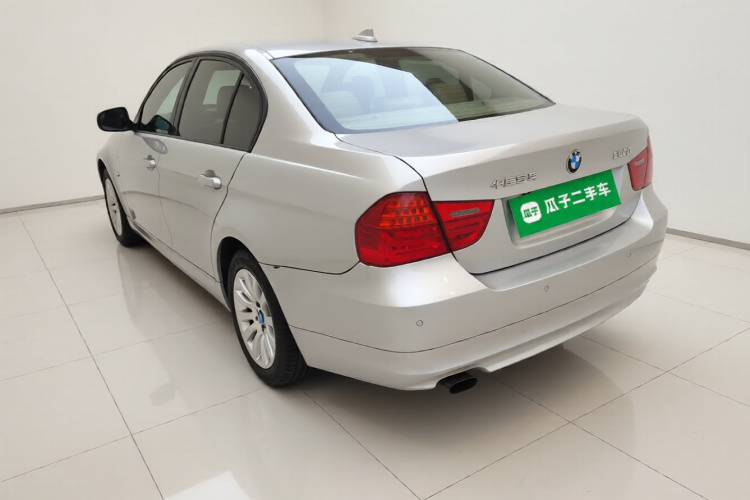 宝马3系 2009款 318i 领先型车身外观5