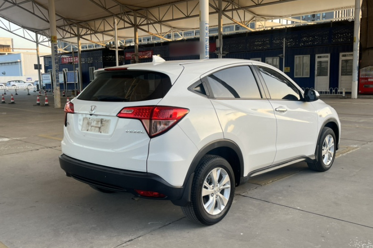 本田 缤智 2017款 1.5L CVT两驱舒适型车身外观6004