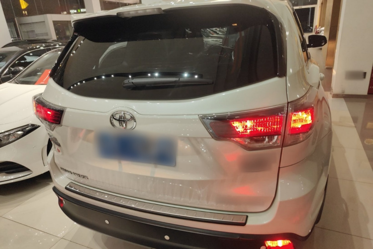 丰田 汉兰达 2015款 2.0T 四驱豪华版 7座车身外观6004