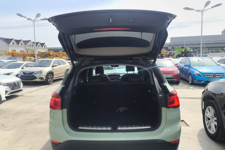 宝马X1 2016款 sDrive20Li 豪华型中控内饰23