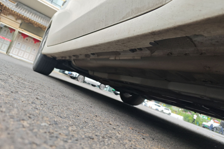 日产 天籁 2018款 2.0L XL 智进版局部细节9001