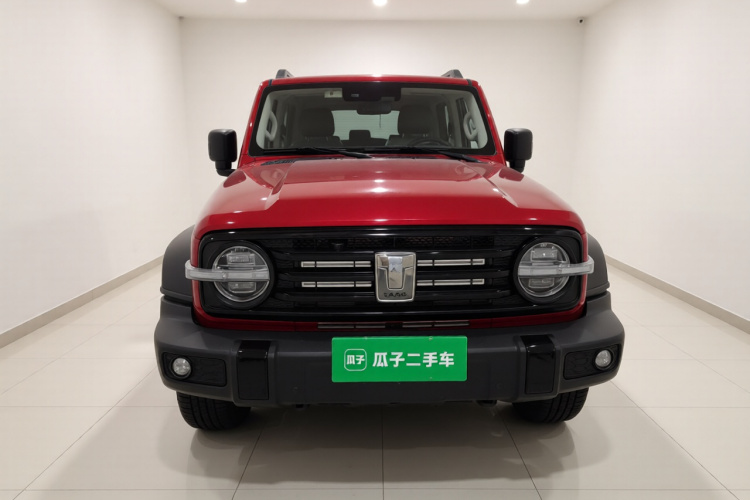 坦克300 2021款 越野版 2.0T 挑战者车身外观2