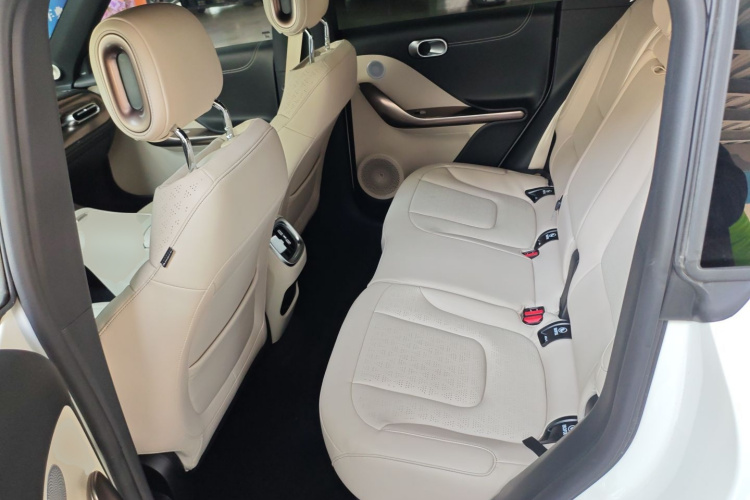 smart精灵#1 2024款 灵动豪华版中控内饰7004