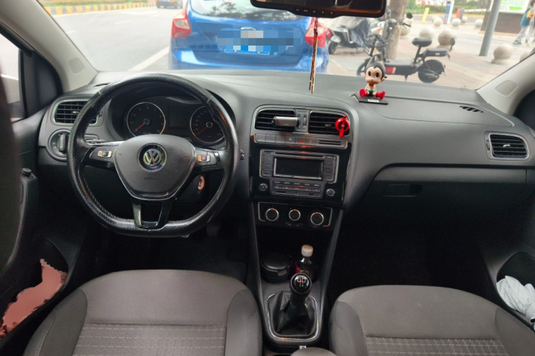 大众 Polo 2014款 1.4L 手动舒适版中控内饰12