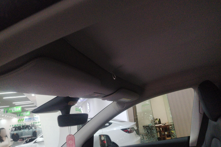 特斯拉 Model Y 2022款 改款 后轮驱动版中控内饰22