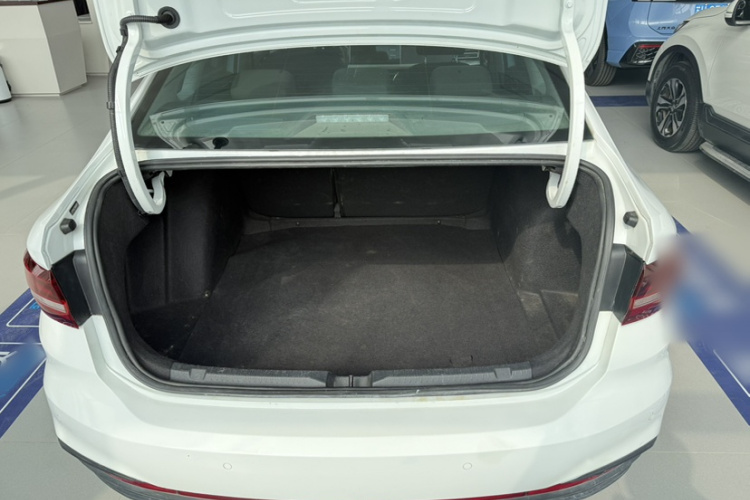 大众 朗逸 2023款 1.5L 自动得逸版中控内饰7004